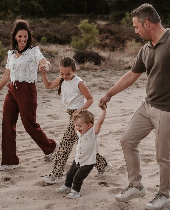 Ontspannen en ongedwongen gezinsshoot