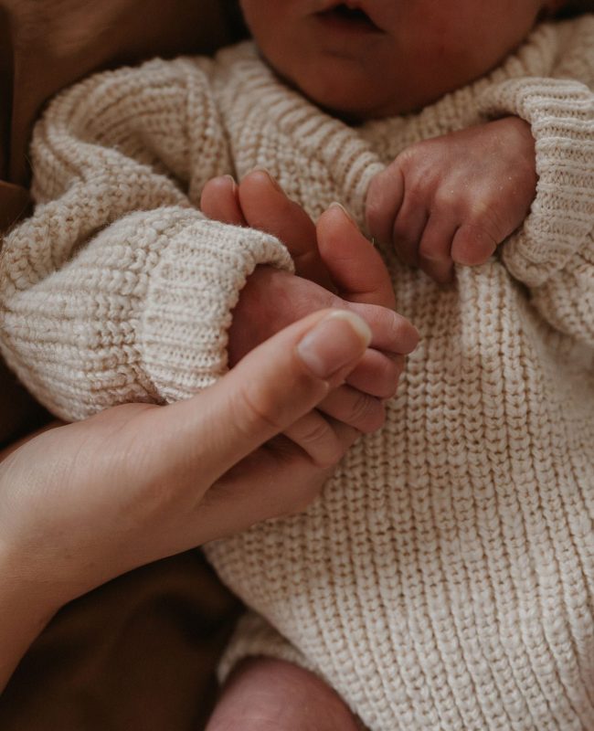 Ontspannen newbornshoot in Reusel